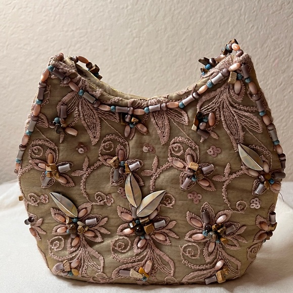 Mary Frances Beaded Floral
Shoulder Bag | Y2K Boho
Evening Handbag - Picture 3 of 7
